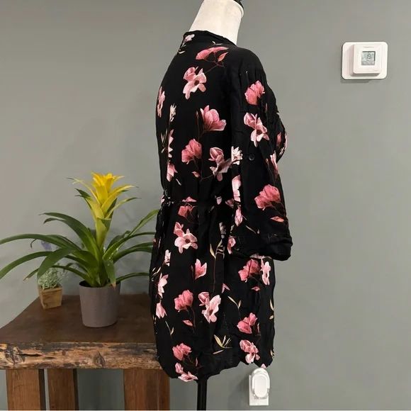 Majora Mid-Sleeve Button Up - Picture 4 of 13